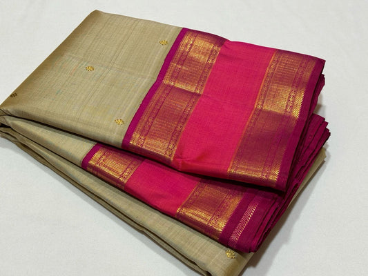 Biscuit beige with magenta