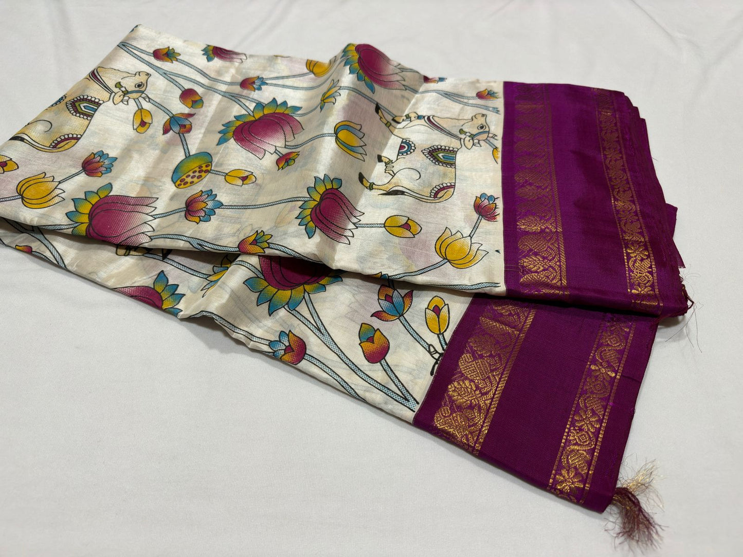 Half white with deep wine handblock korvai