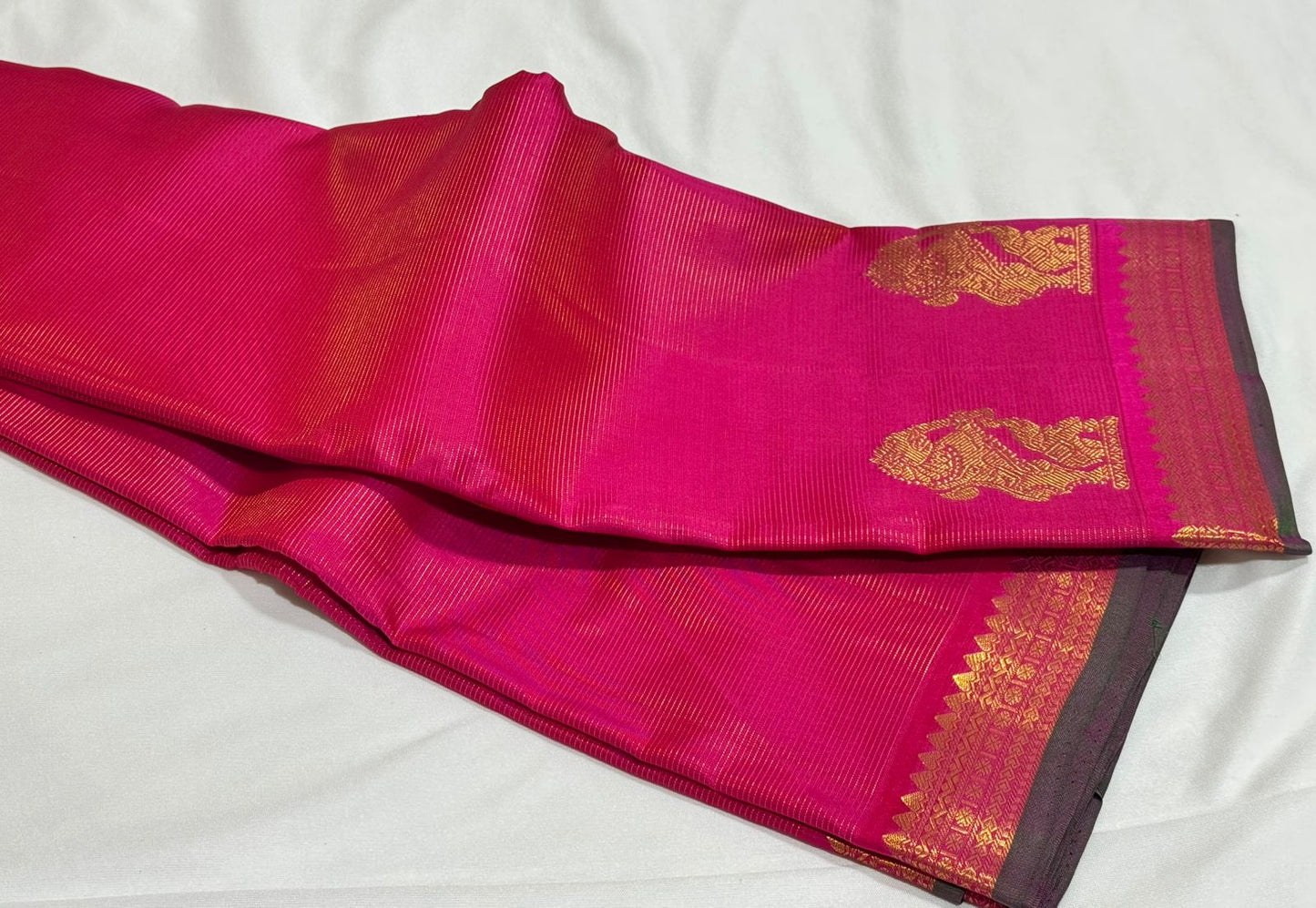 Tomato pink vairaoosi vintage style Yazhi motiffs