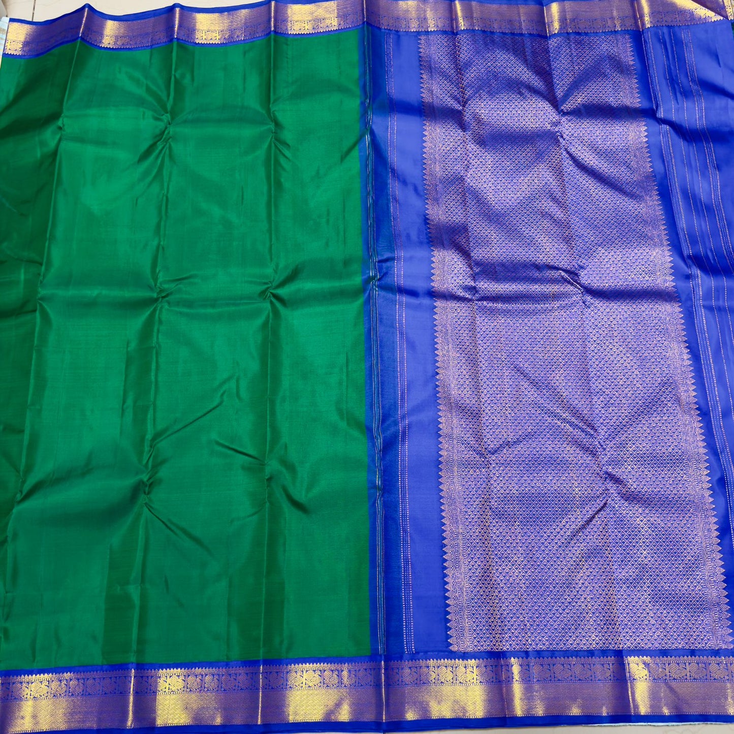 Deep Emerald green with royal blue Korvai