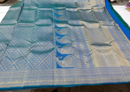 Dual tone blue green Jacquard