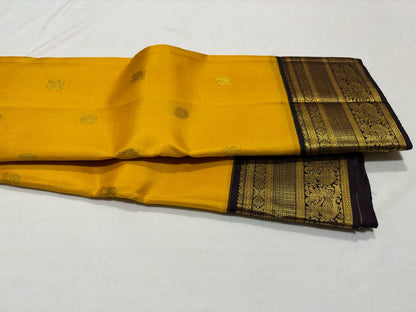 Mustard with deep brown