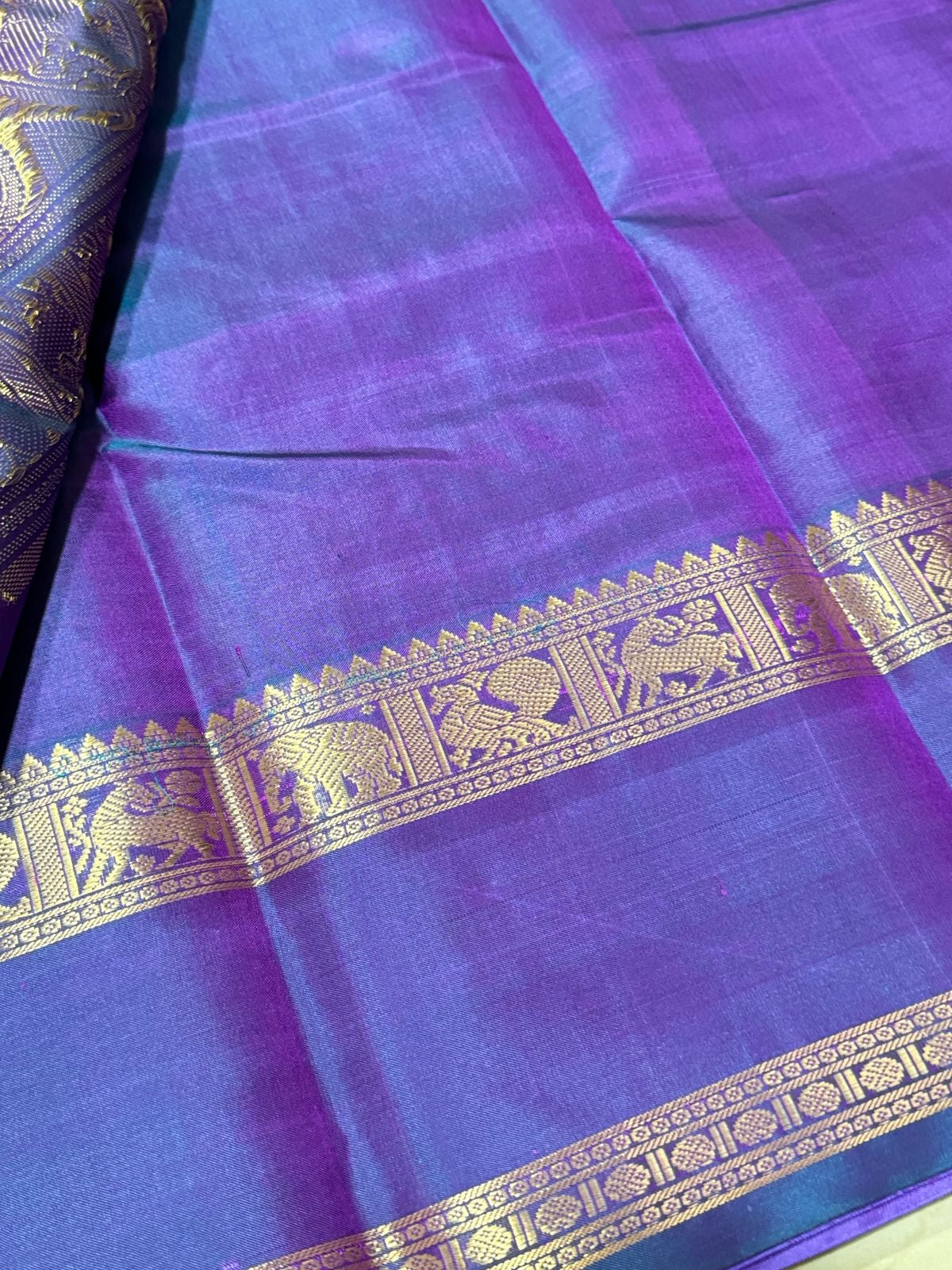 Light/dark shades of lavender laskshadeepam