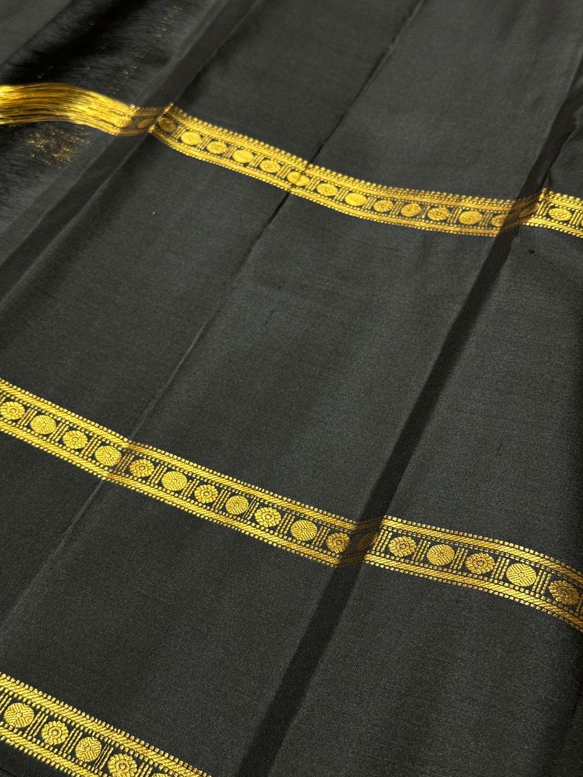 Bronze gold with black