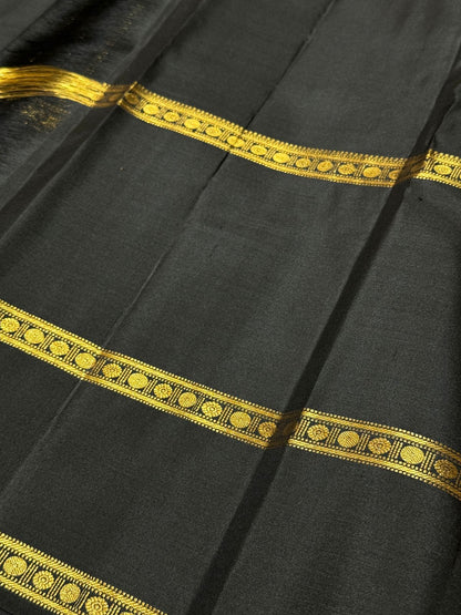 Bronze gold with black